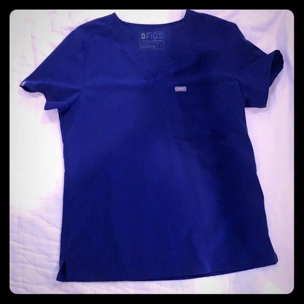 figs scrub top
